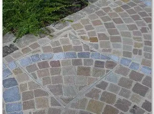 Taque à pavés.