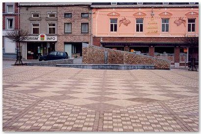 Place Ste Ode à Amay pavés en terre cuite