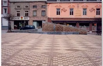 Place Ste Ode à Amay pavés en terre cuite