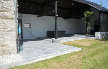Terrasse en pierre bleue belge OPUS 4 – Trois niveaux