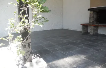 Terrasse en pierre bleue belge OPUS 4 – Trois niveaux