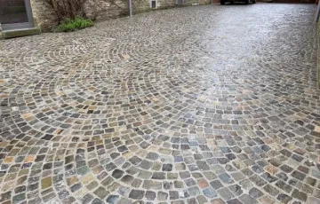 7 Pavés mosaïque 8/10 grès de réemploi